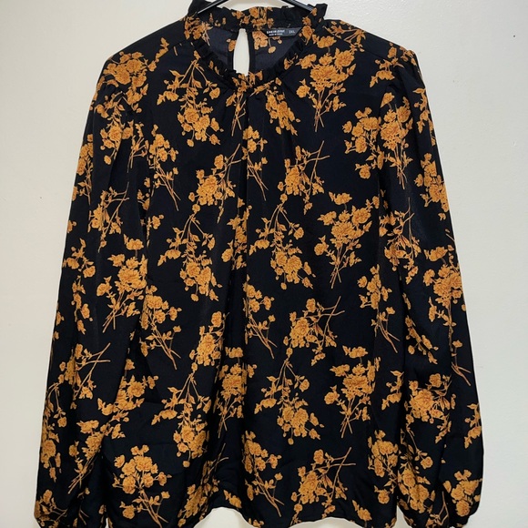 SHEIN Curve Blouse - Picture 1 of 1